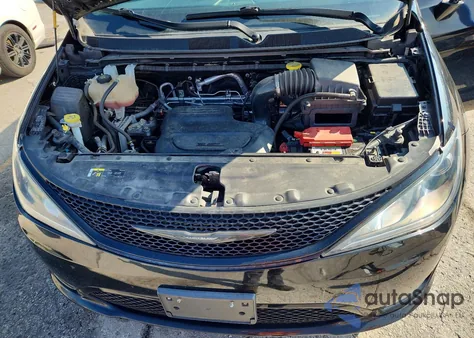 2020 Chrysler Pacifica Touring from USA, damaged, VIN 2C4RC1FG1LR150489